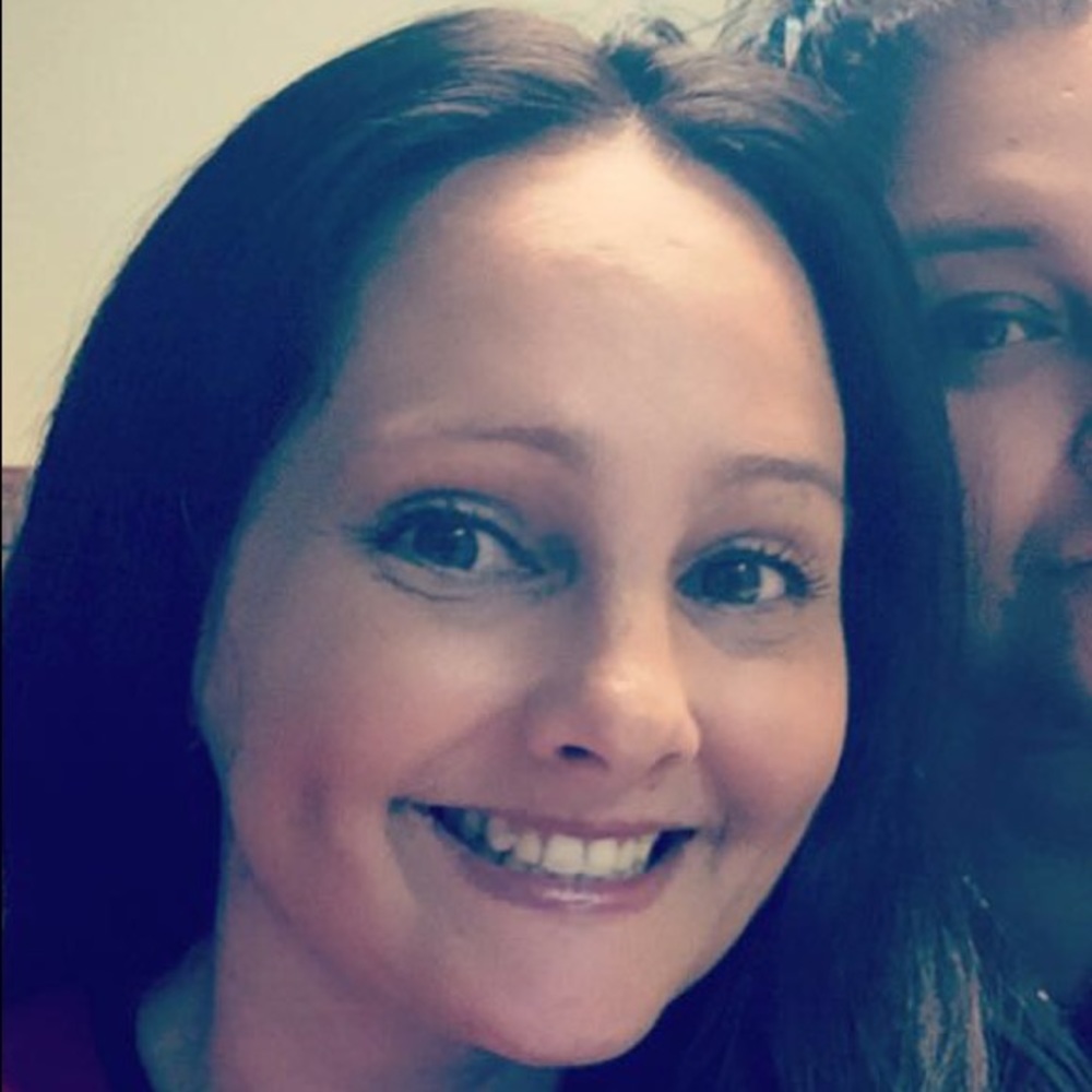 Meet your Posher, Adrianne